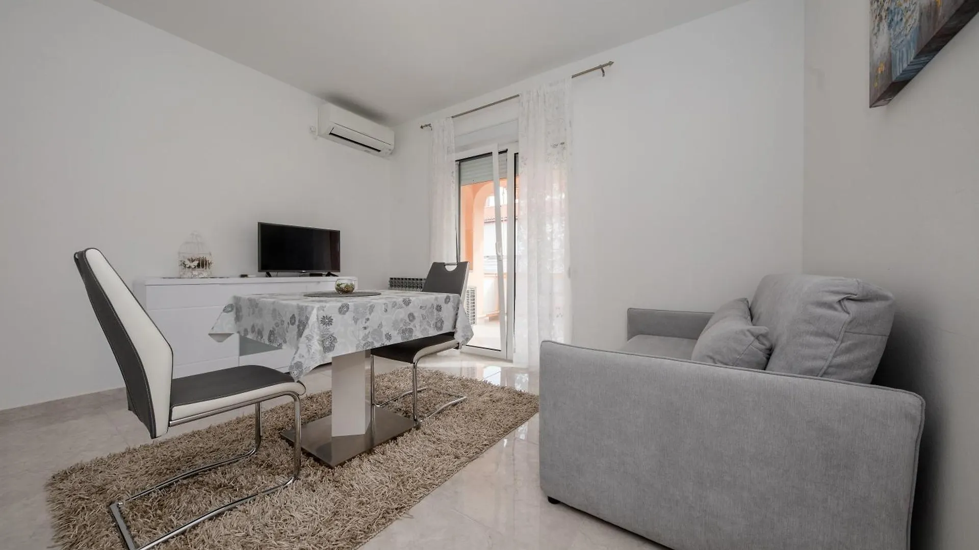 Apartments With A Parking Space Palit, Rab - 4970 Palit
