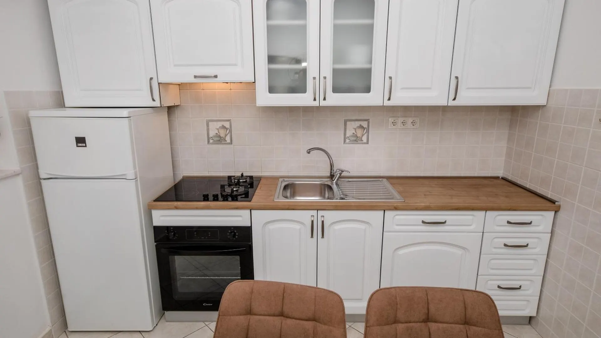 Apartments With A Parking Space Palit, Rab - 4970 0*, Palit Hırvatistan