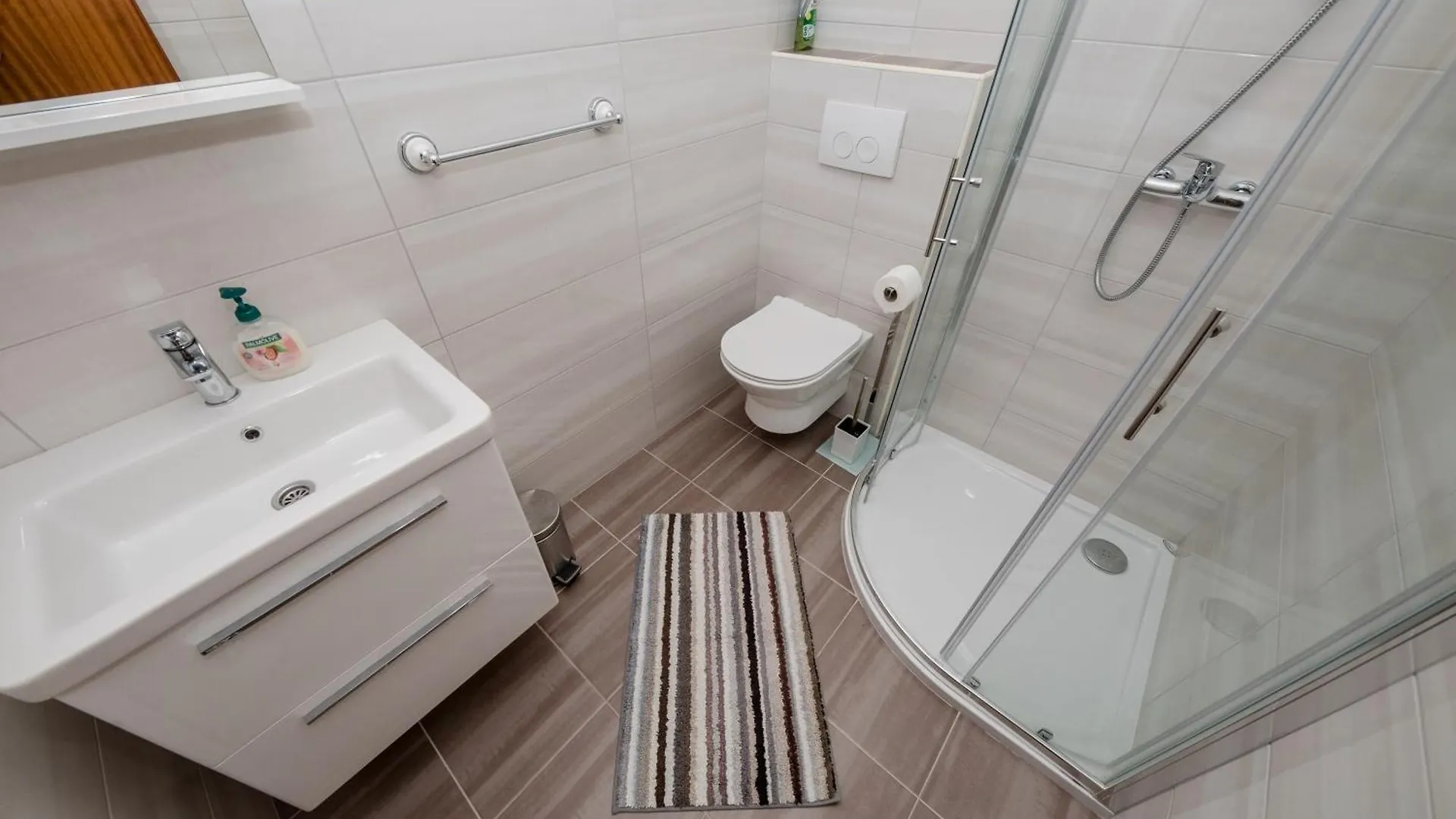 Apartments With A Parking Space Palit, Rab - 4970 0*, Palit