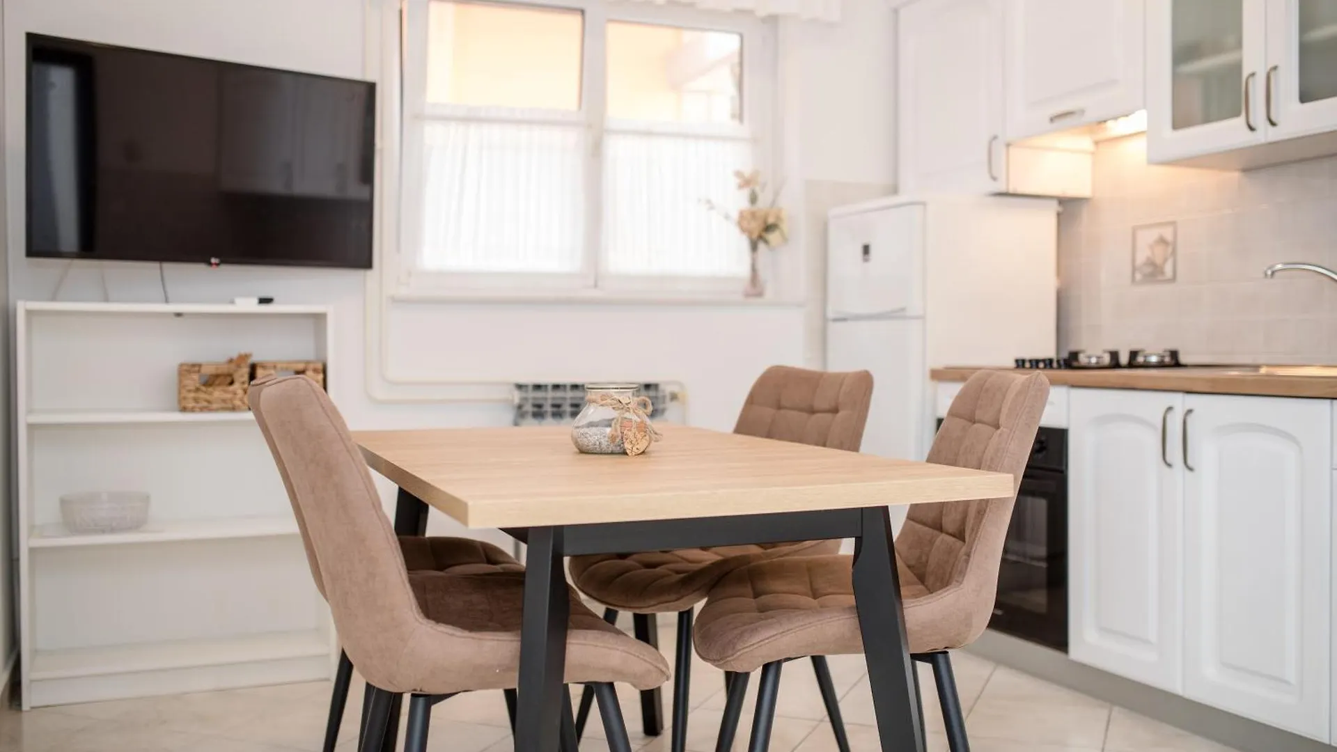 Apartments With A Parking Space Palit, Rab - 4970