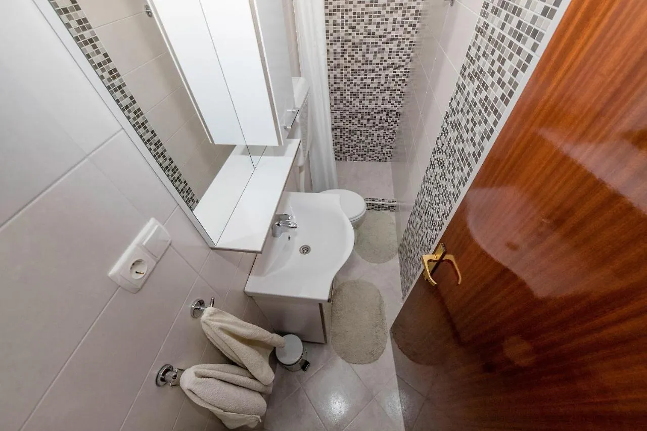Apartments With A Parking Space Palit, Rab - 4970  Palit